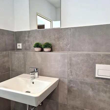 Meribu D99 Fuer Monteure Und Arbeiter Apartmán